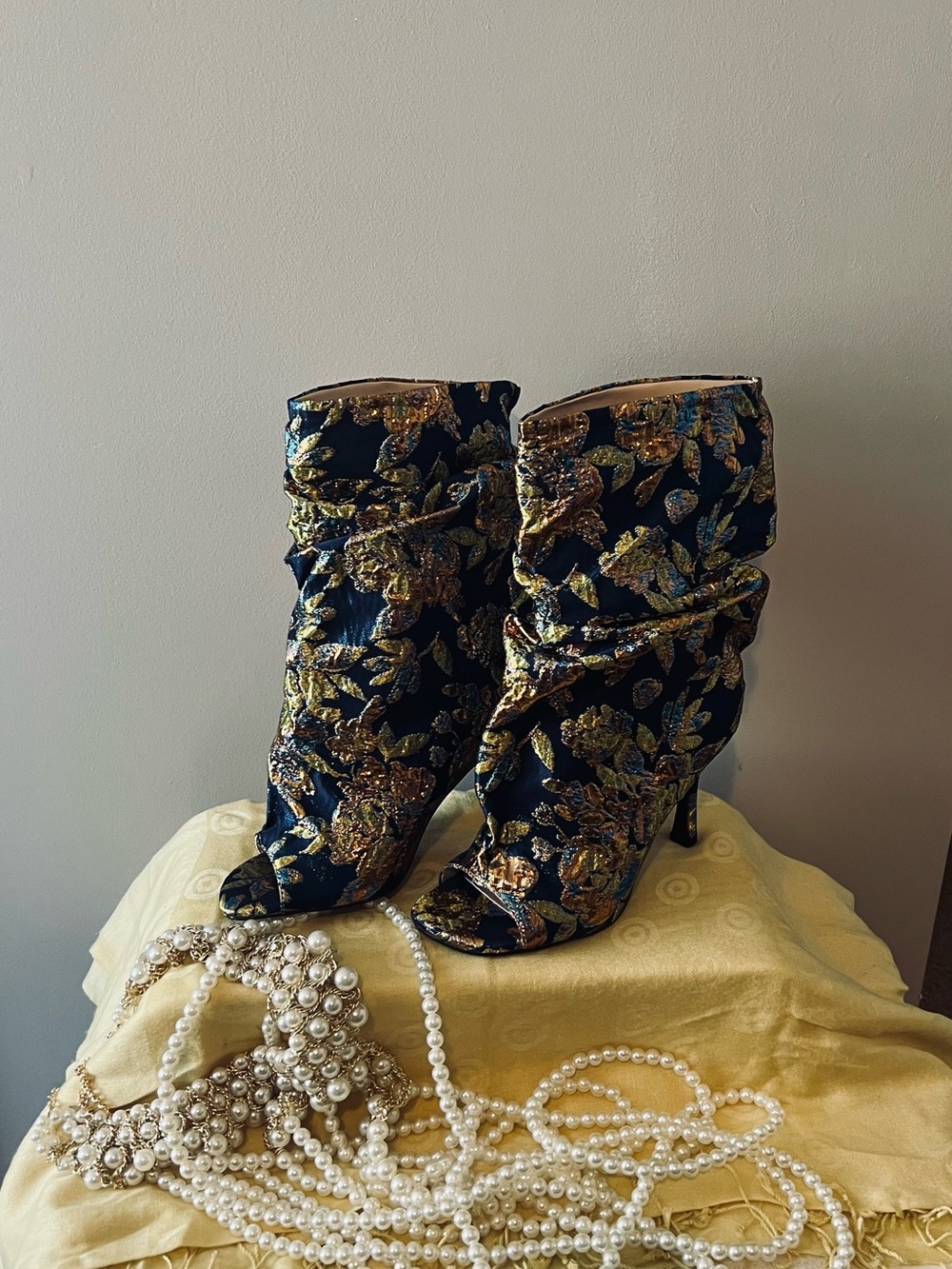 AKIRA Navy Floral Embroidered Slouch Peep-Toe Stiletto Boot - Picture 8 of 8